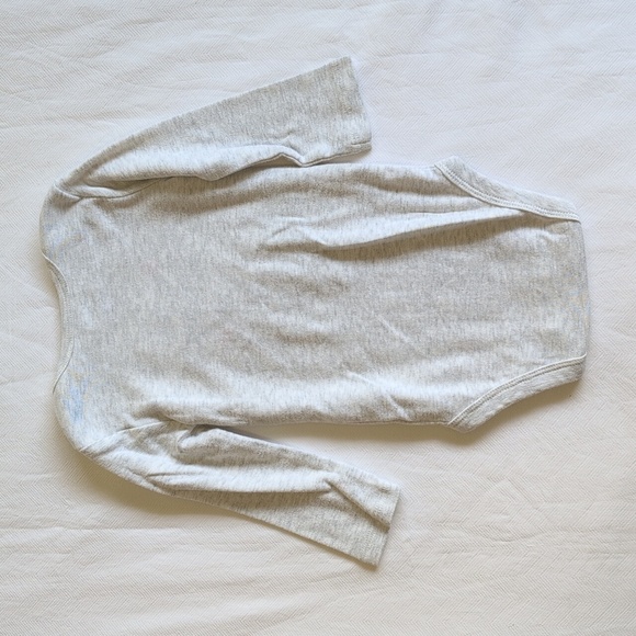 child of mine Valentine's Day unisex long sleeve bodysuit diaper shirt 6-9 month - Picture 6 of 6